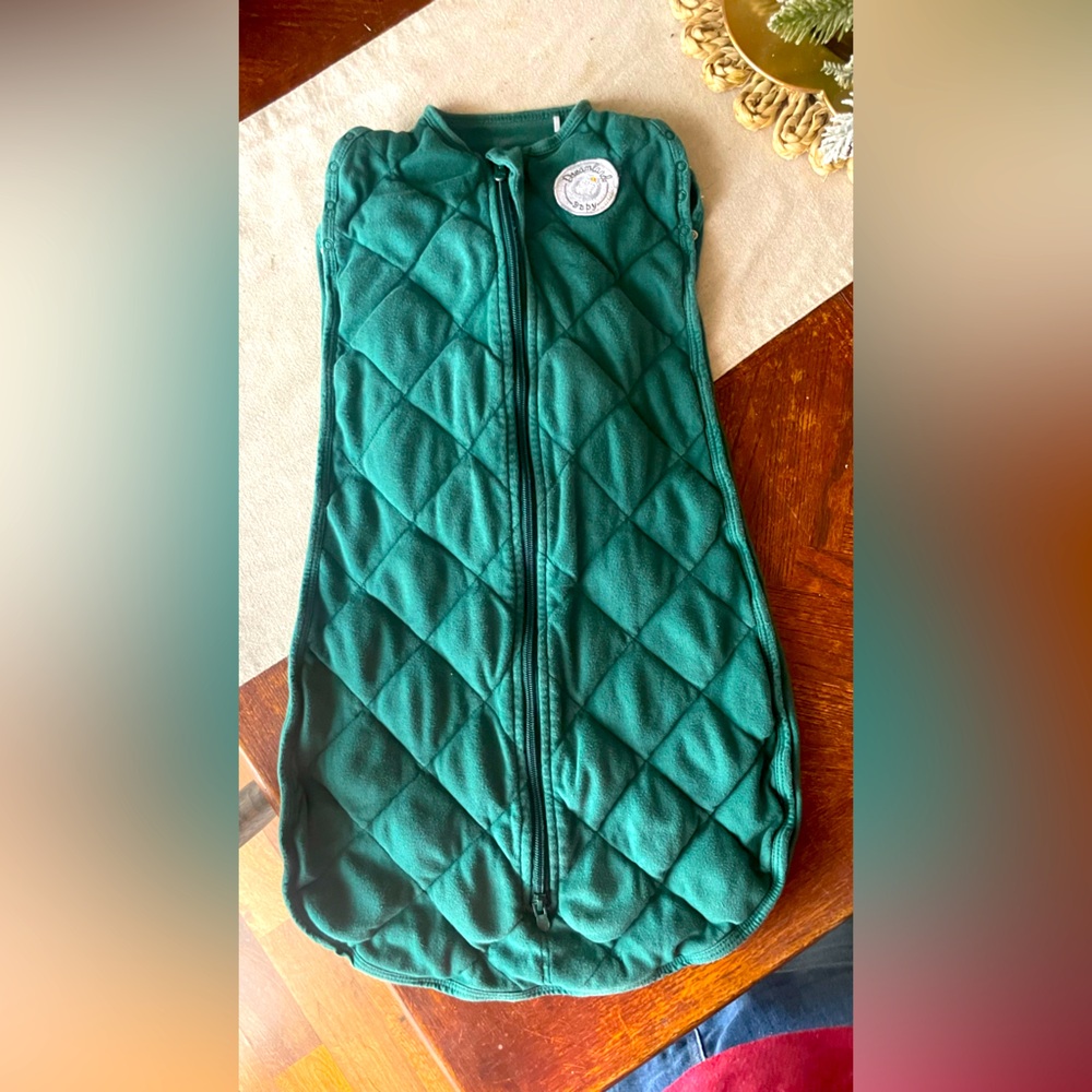 DREAMLAND BABY CHILD SIZE S GREEN SLEEP SACKS & SWADDLES